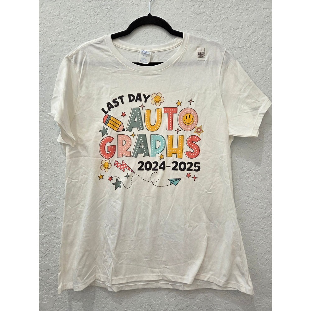 Fan Favorite Last Day Autographs 2024-2025 White Graphic Tee Shirt XL Ladies